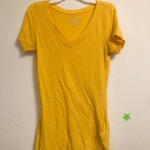 yellow tshirt